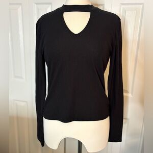 Aeropostale Black Keyhole Blouse